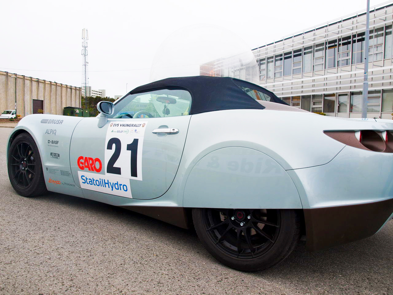 Illustration for article titled Protoscar Lampo, First Drive: $1.4 Million, Solar-Powered Electric Roadster